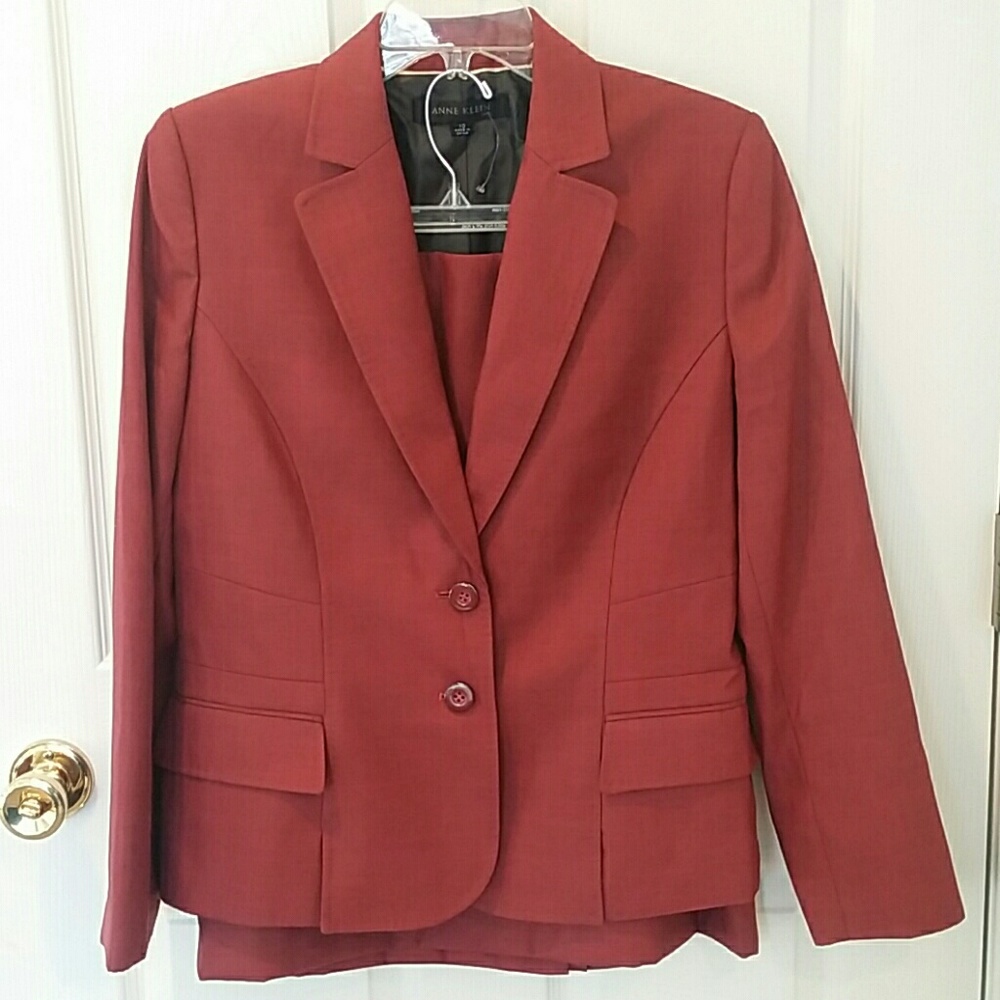 Anne Klein skirt suit new